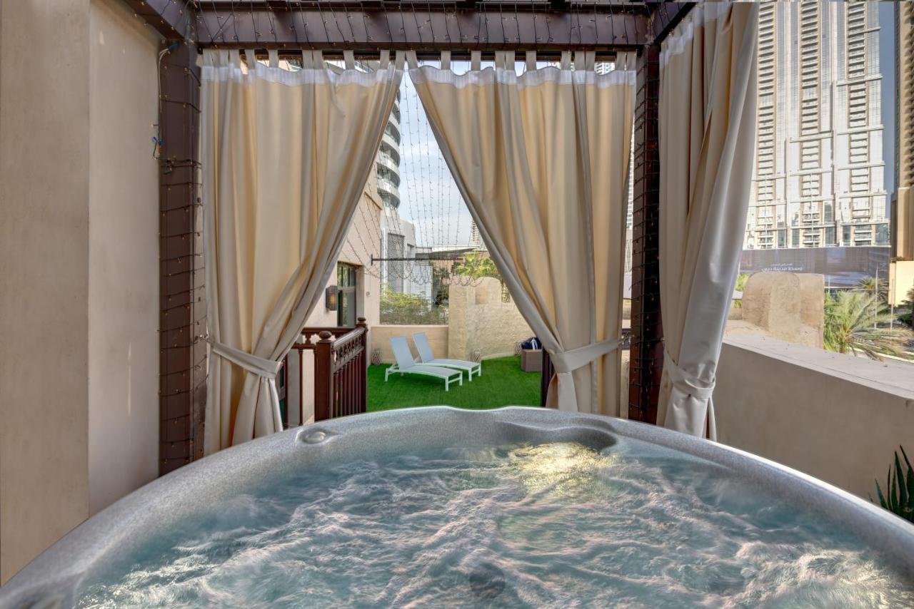 Durrani Homes - Unique Garden Apt At Souk Al Bahar Besides Dubai Mall & Burjkhalifa With Private Jaccuzi Exterior photo