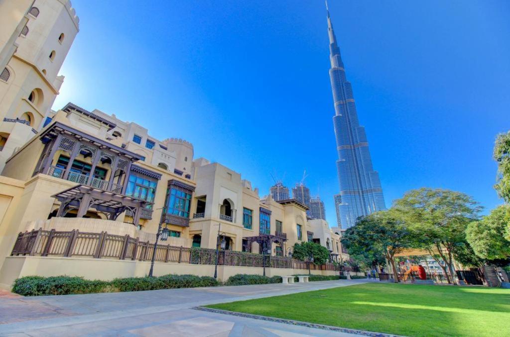 Durrani Homes - Unique Garden Apt At Souk Al Bahar Besides Dubai Mall & Burjkhalifa With Private Jaccuzi Exterior photo